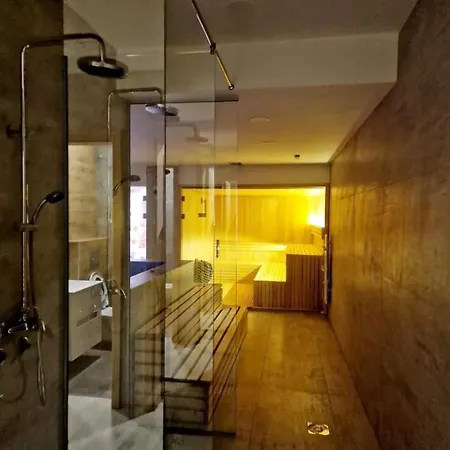 Aparthotel Heli *