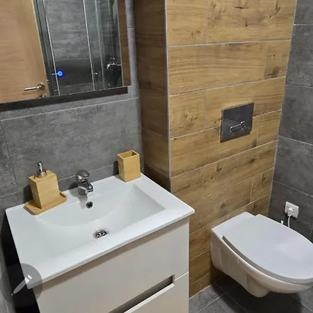 Heli Aparthotel *