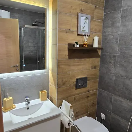 מלון דירות Heli